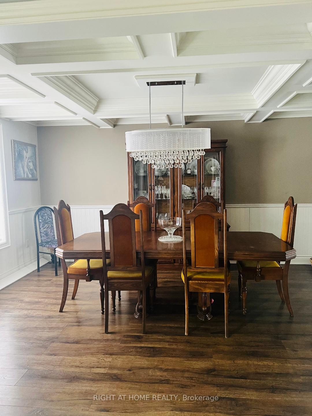 Photo 6 of 36 Ellerby Square N, Vaughan, West Woodbridge — HOMEH