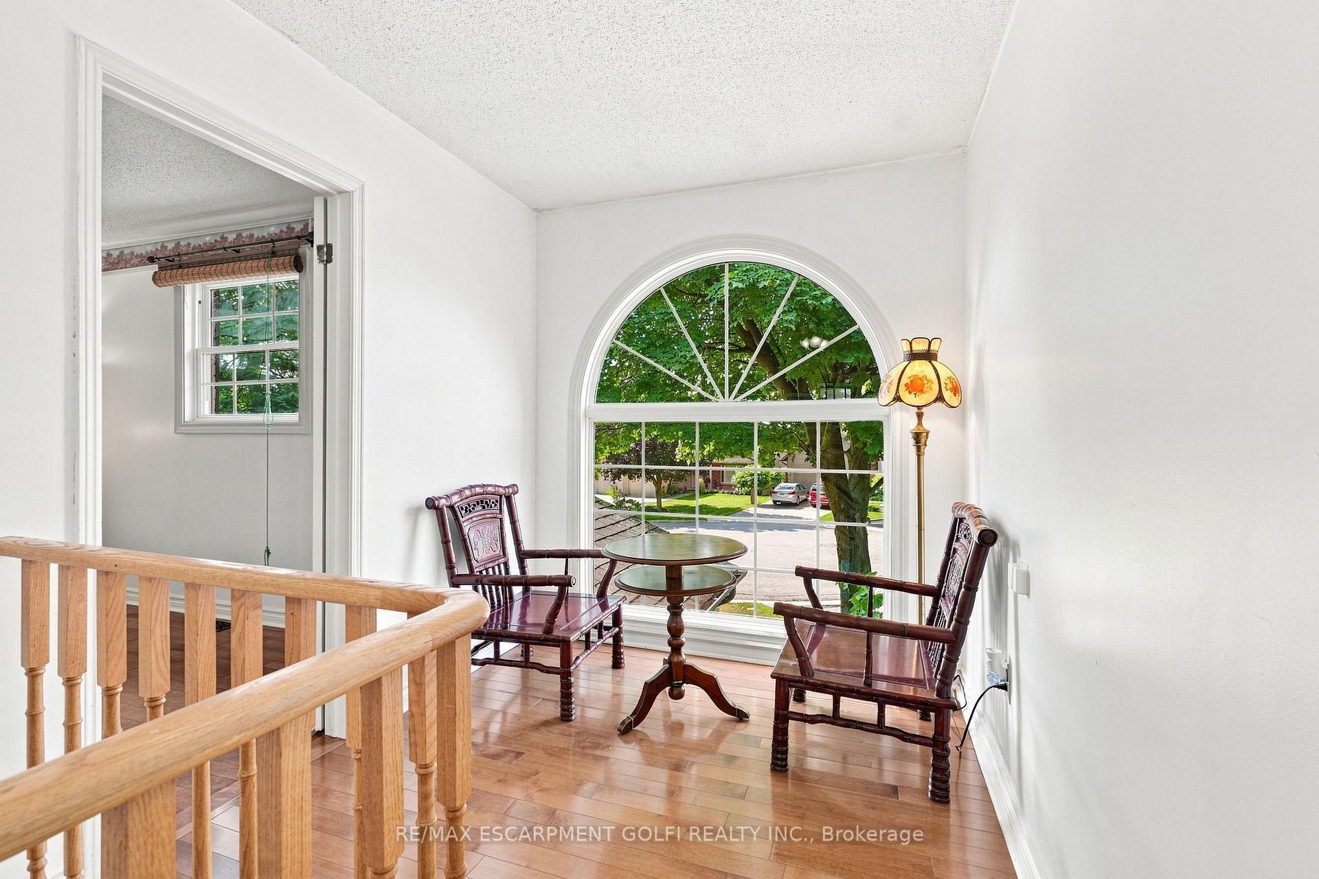Photo 19 of 34 Lisajane Crescent, Hamilton, Gurnett — HOMEH