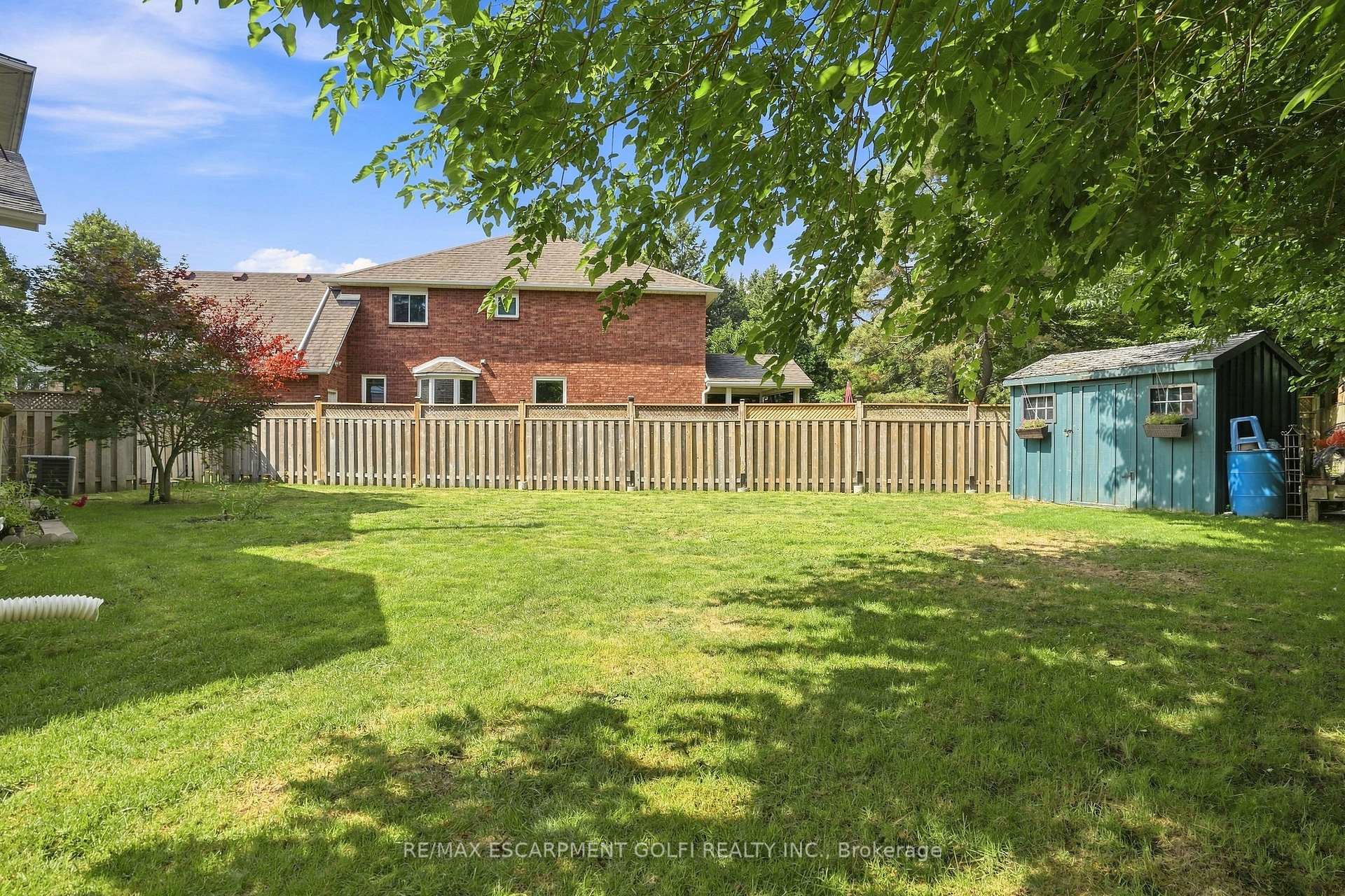 Photo 30 of 34 Lisajane Crescent, Hamilton, Gurnett — HOMEH