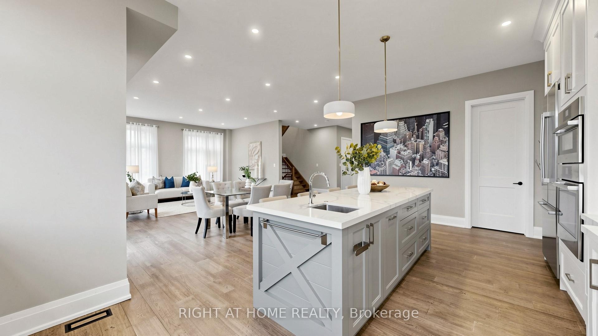 Photo 12 of 14 Dixon Court, Barrie, Painswick North — HOMEH