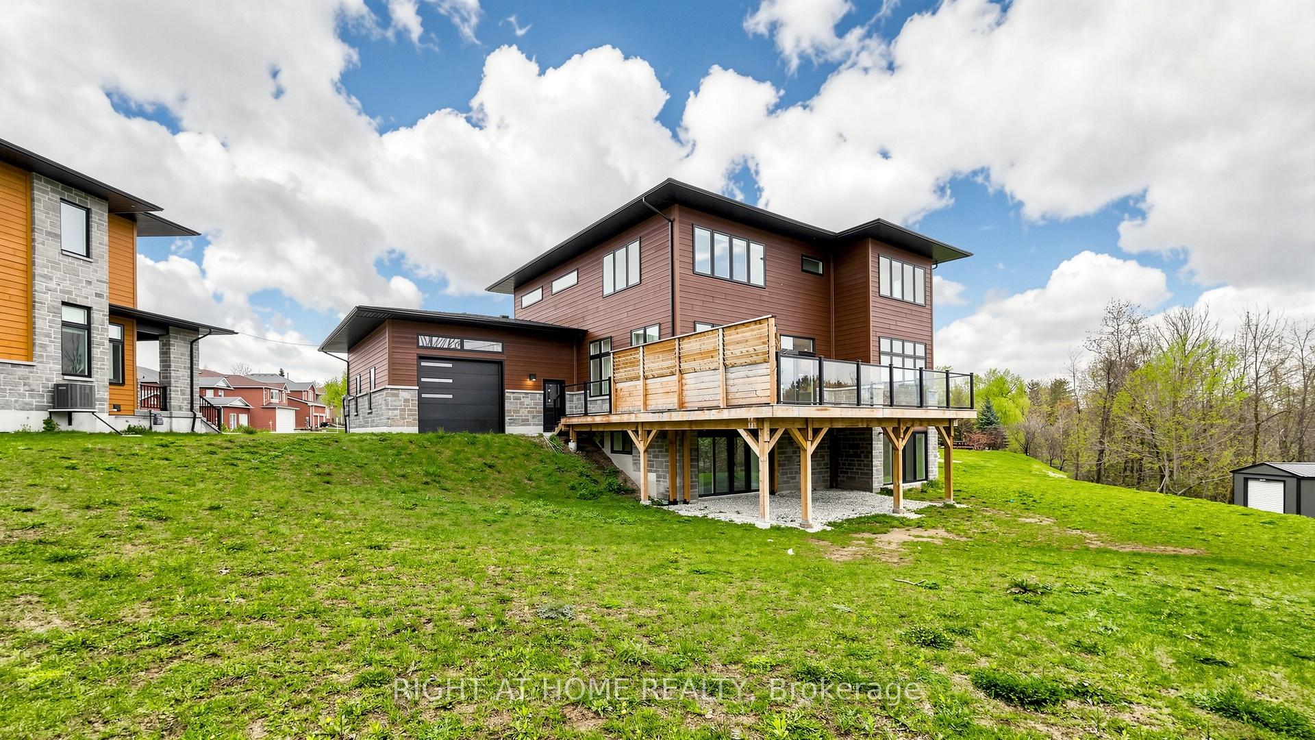 Photo 44 of 14 Dixon Court, Barrie, Painswick North — HOMEH