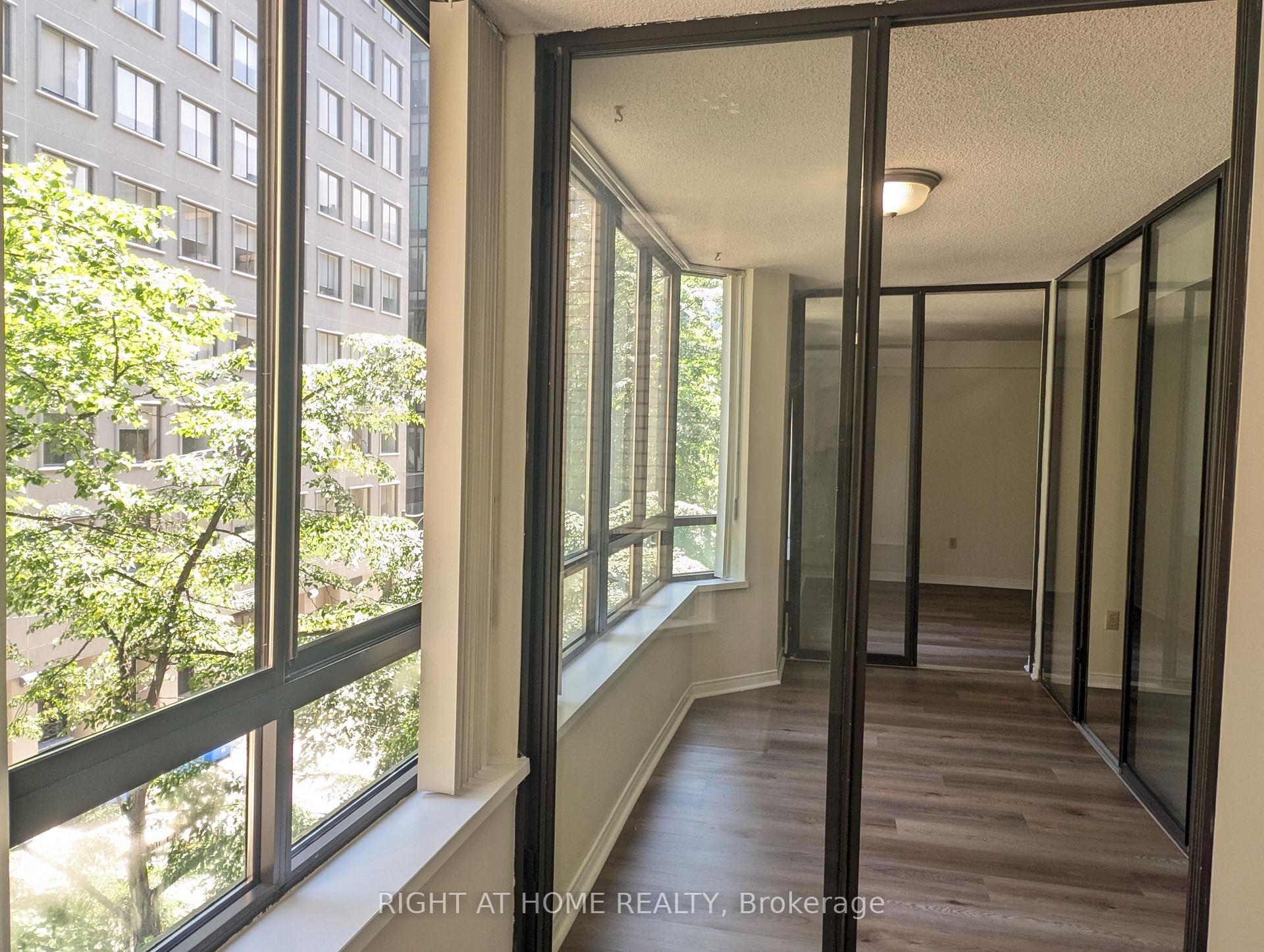 Photo 16 of Unit 404, 280 Simcoe Street, Toronto, Kensington-Chinatown — HOMEH