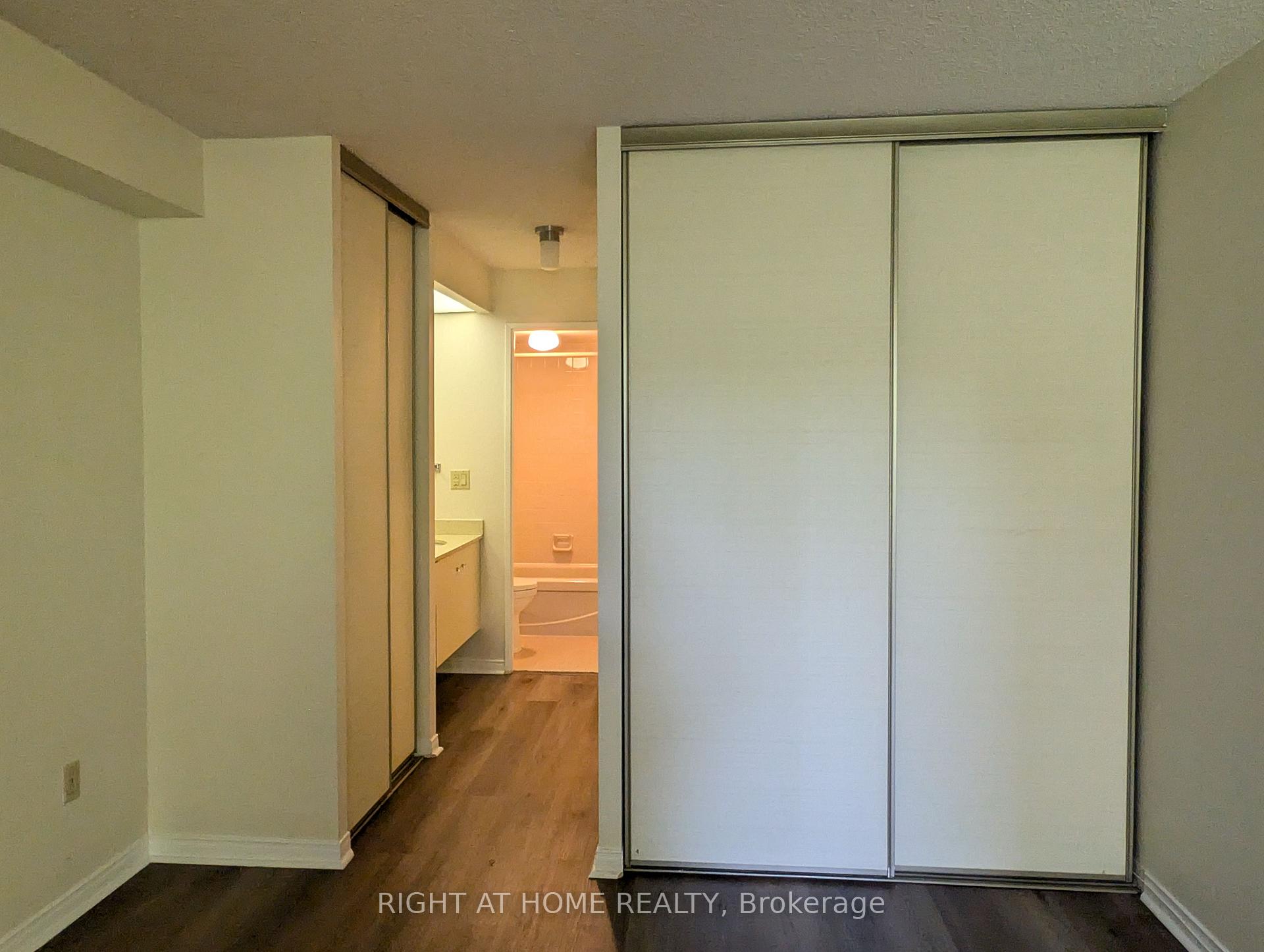 Photo 20 of Unit 404, 280 Simcoe Street, Toronto, Kensington-Chinatown — HOMEH