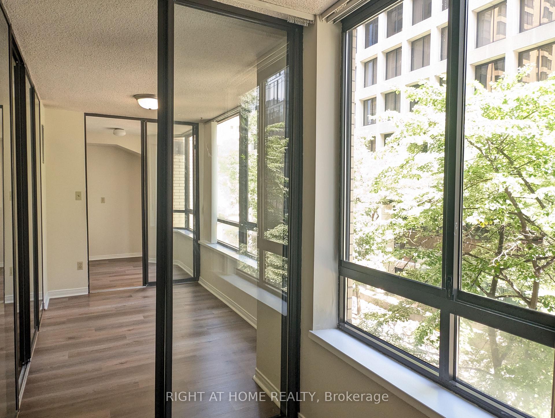 Photo 21 of Unit 404, 280 Simcoe Street, Toronto, Kensington-Chinatown — HOMEH