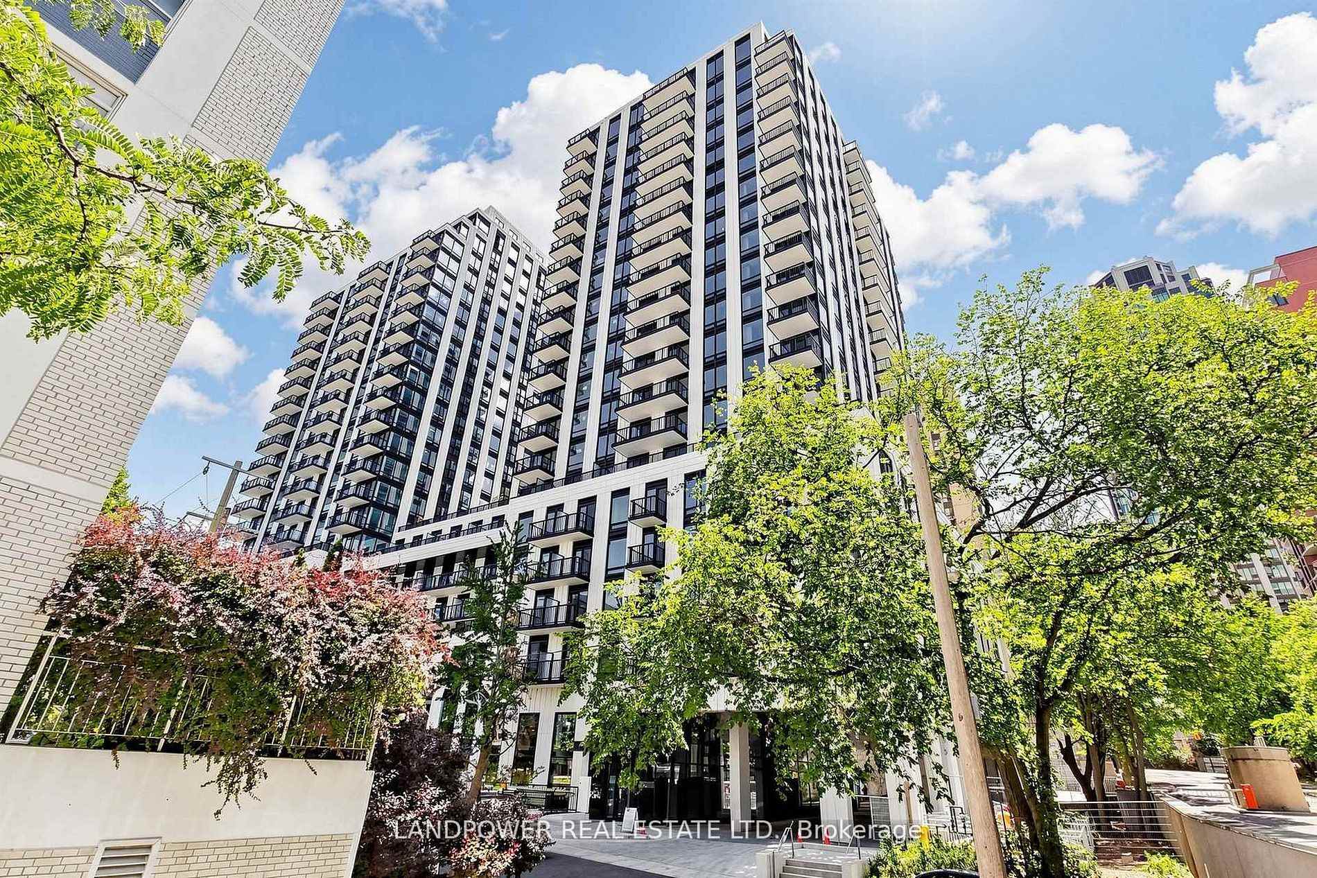Photo 7 of Unit 920, 89 Montclair Avenue, Toronto, Forest Hill South — HOMEH
