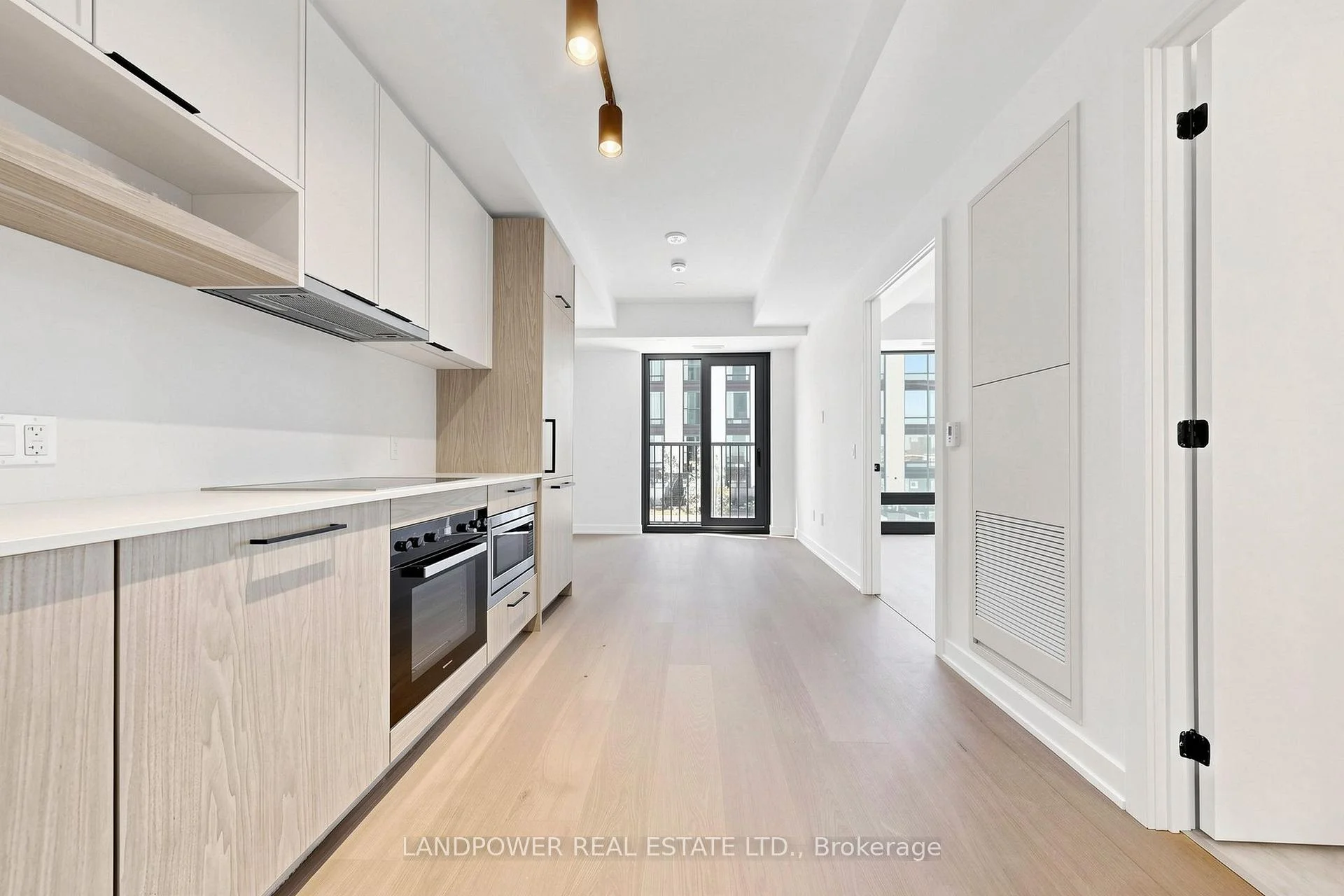 Photo 14 of Unit 920, 89 Montclair Avenue, Toronto, Forest Hill South — HOMEH