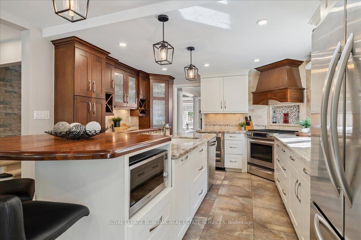 Photo 12 of 44 Sunvale Place, Hamilton, Lakeshore — HOMEH