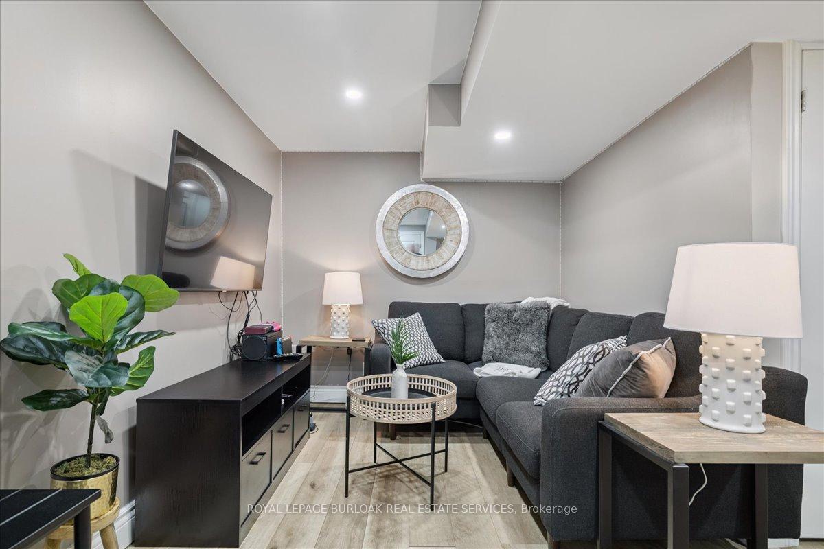 Photo 37 of 44 Sunvale Place, Hamilton, Lakeshore — HOMEH