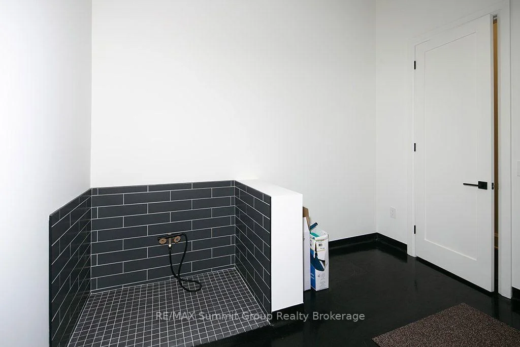 Photo 34 of 101 Deer Lane, Blue Mountains — HOMEH