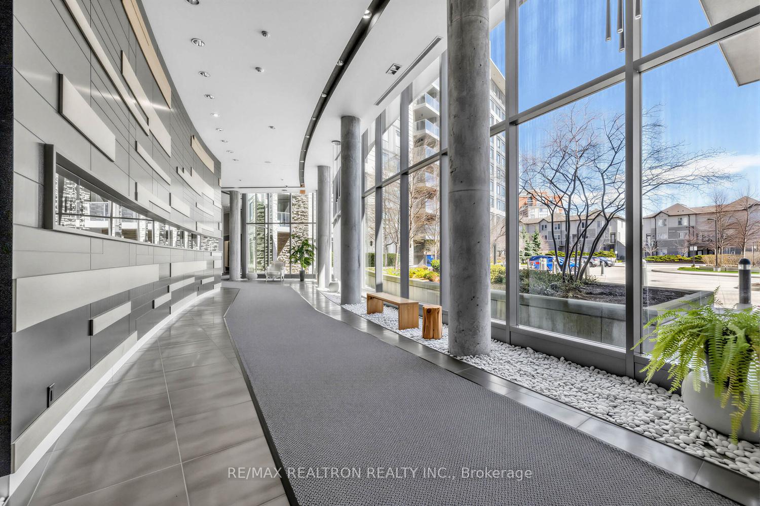 Photo 3 of Unit Ph# 2, 253 South Park Road, Markham, Commerce Valley — HOMEH