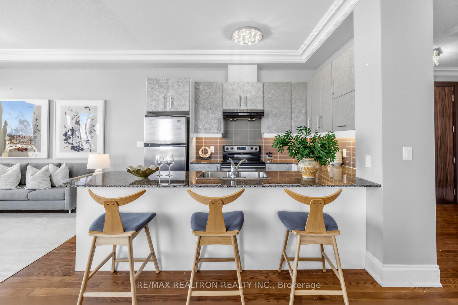 Photo 15 of Unit Ph# 2, 253 South Park Road, Markham, Commerce Valley — HOMEH
