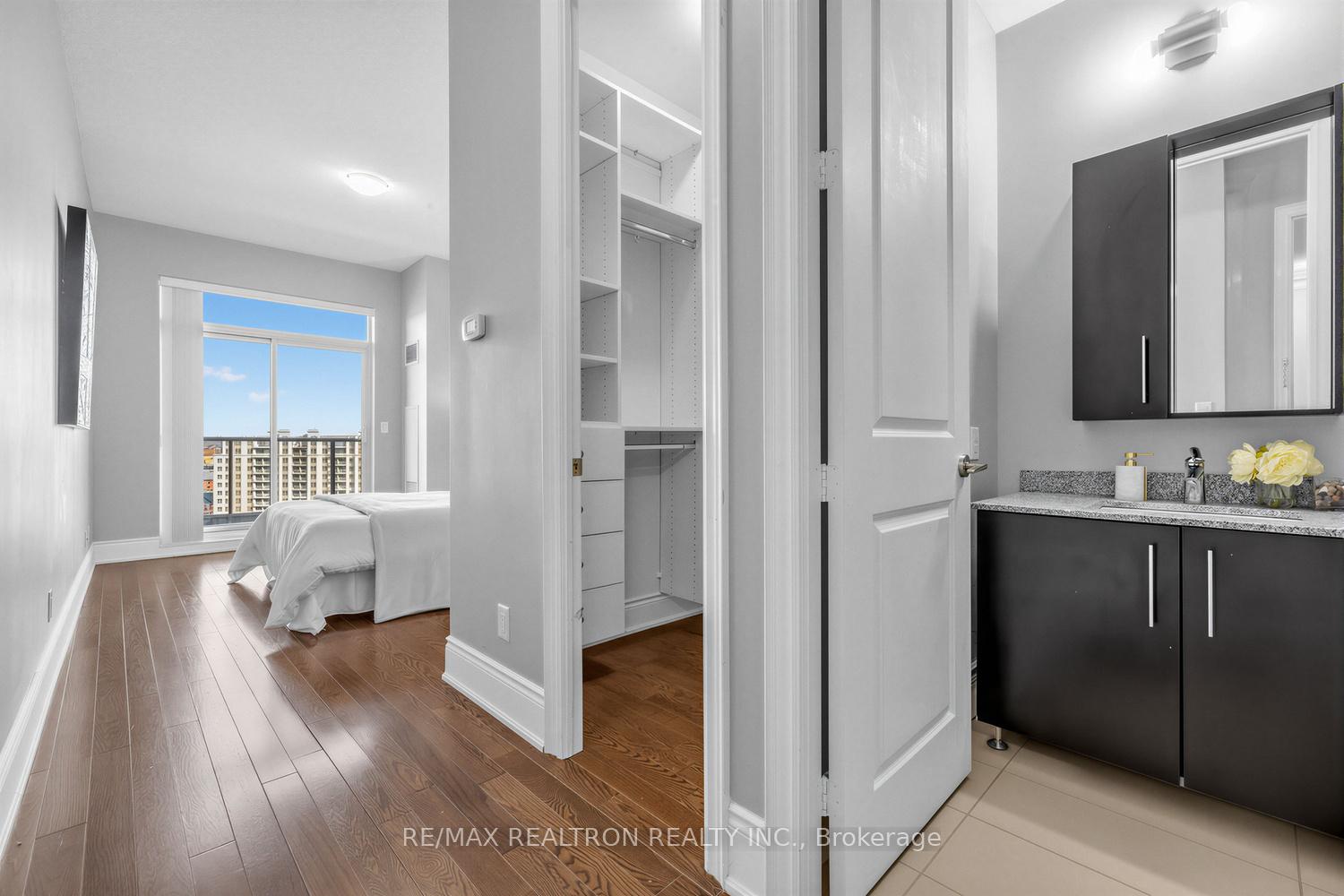 Photo 17 of Unit Ph# 2, 253 South Park Road, Markham, Commerce Valley — HOMEH