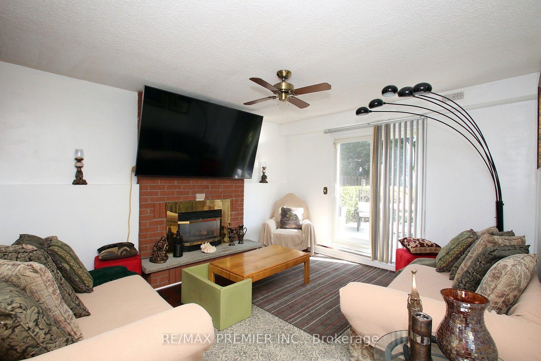 Photo 15 of 72 Homefield Square, Clarington, Courtice — HOMEH