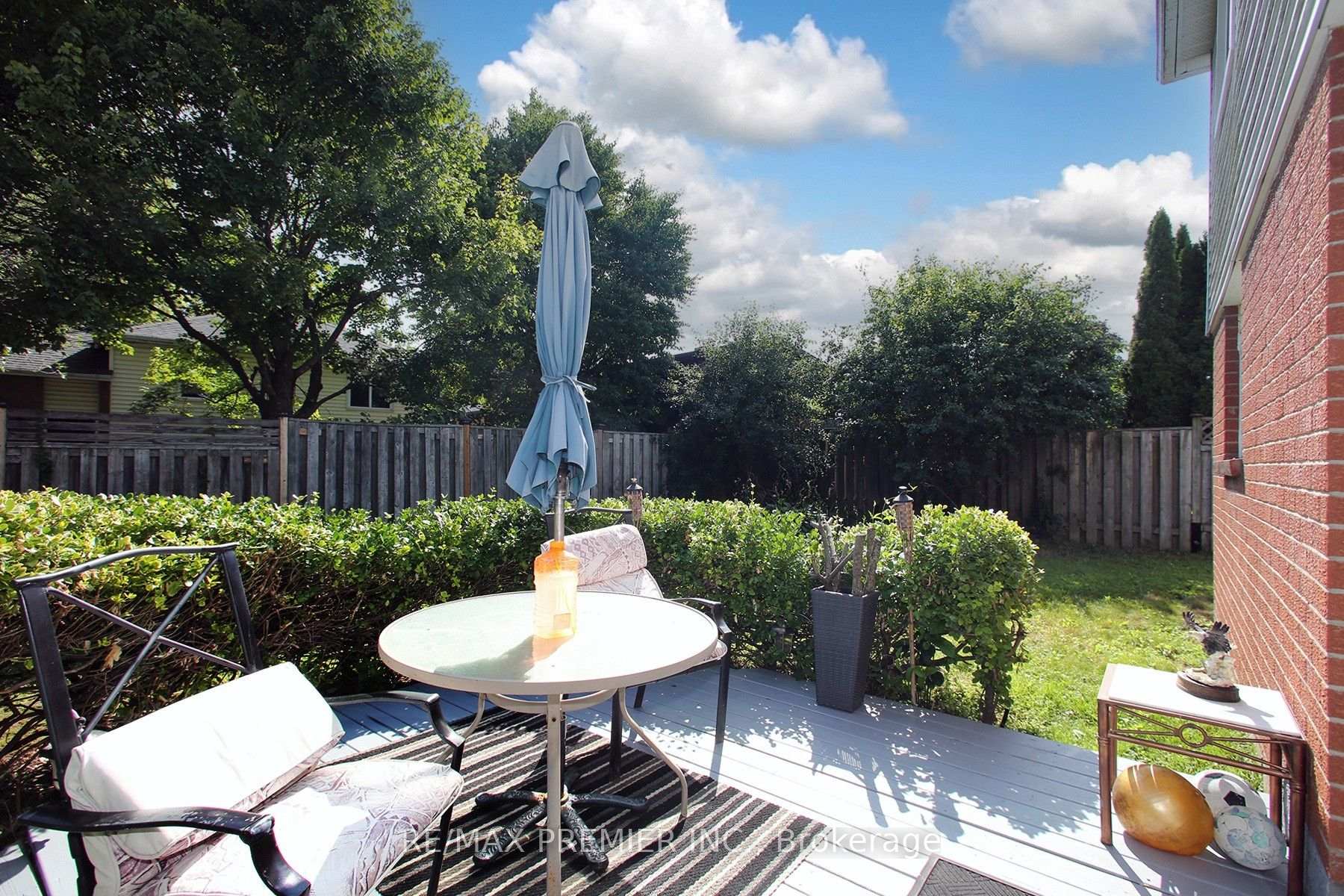 Photo 26 of 72 Homefield Square, Clarington, Courtice — HOMEH