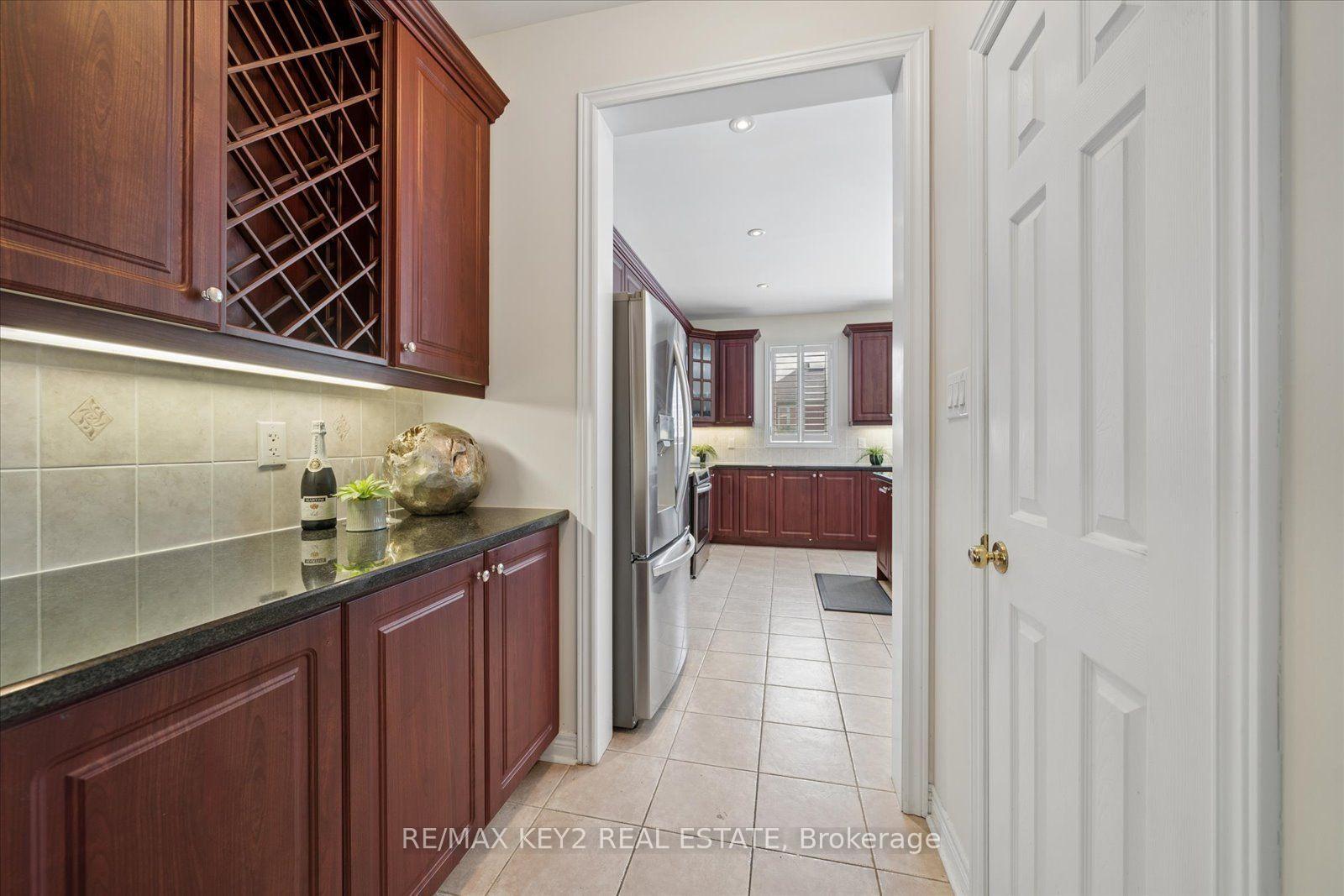 Photo 10 of 110 Walter Scott Crescent, Markham, Victoria Square — HOMEH