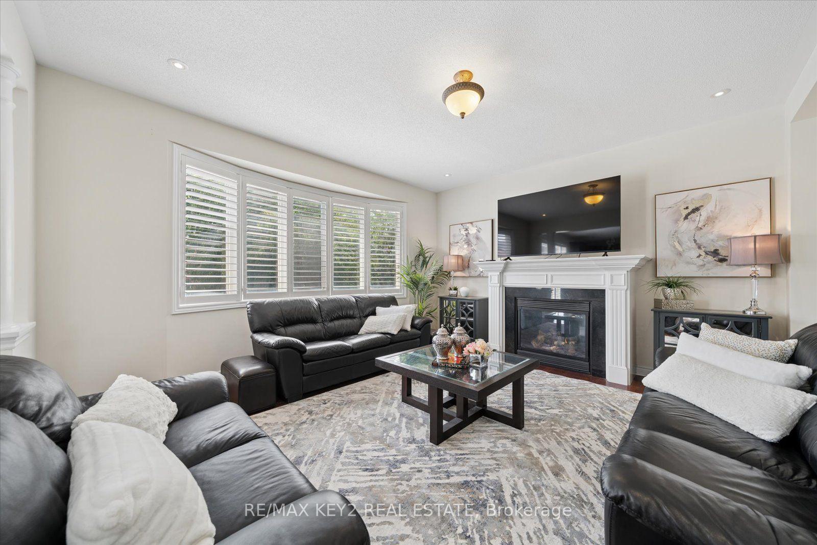Photo 16 of 110 Walter Scott Crescent, Markham, Victoria Square — HOMEH