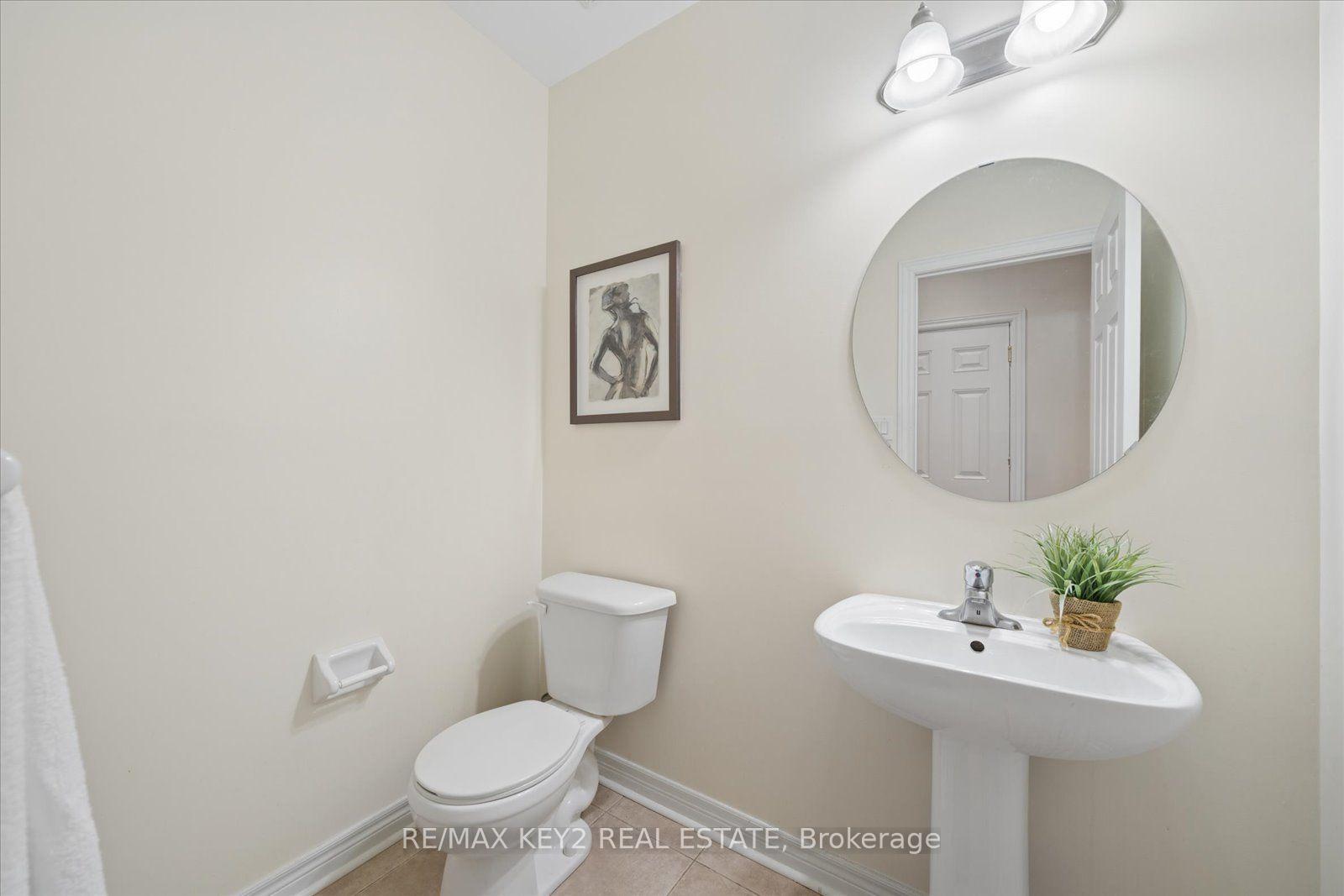 Photo 19 of 110 Walter Scott Crescent, Markham, Victoria Square — HOMEH