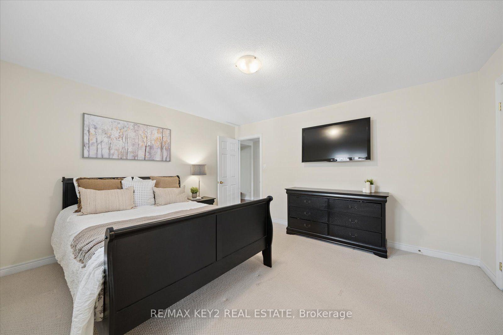 Photo 28 of 110 Walter Scott Crescent, Markham, Victoria Square — HOMEH