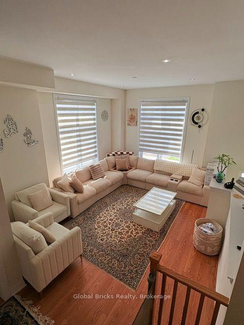 Photo 1 of 64 Seine Lane E, Richmond Hill, Rural Richmond Hill — HOMEH