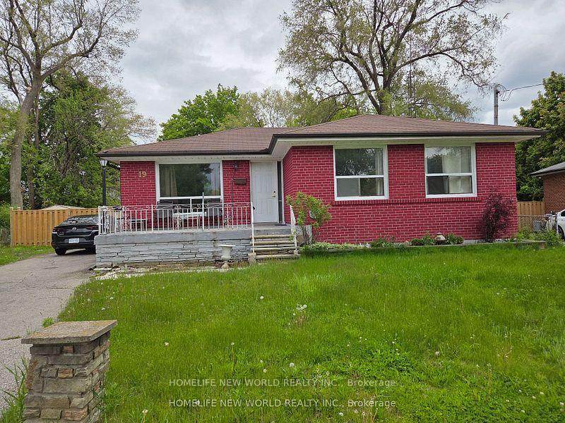 Photo 2 of Unit Bsmt, 19 Benfrisco Crescent S, Scarborough, Woburn — HOMEH