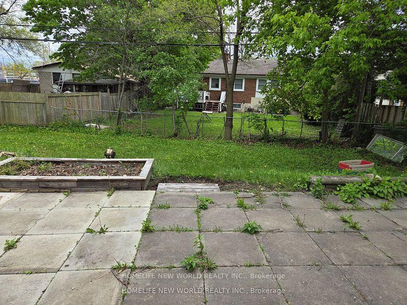 Photo 17 of Unit Bsmt, 19 Benfrisco Crescent S, Scarborough, Woburn — HOMEH