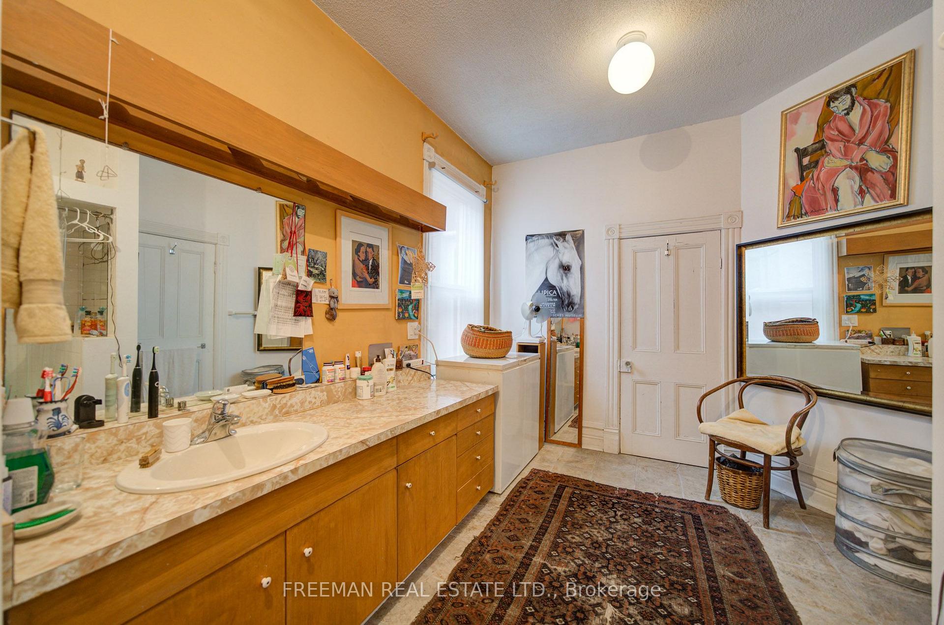 Photo 14 of 46 Brunswick Avenue, Toronto, University — HOMEH