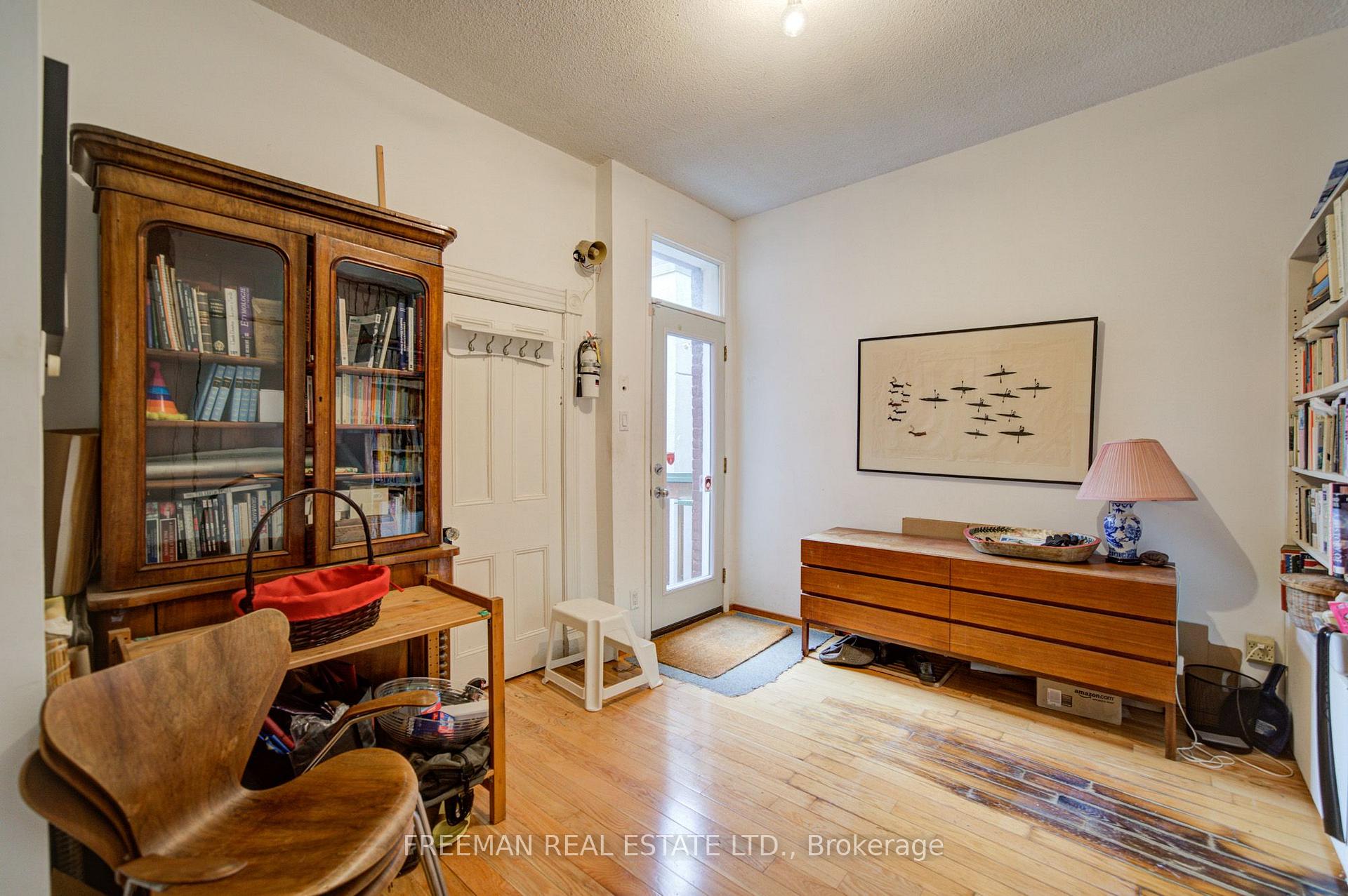 Photo 16 of 46 Brunswick Avenue, Toronto, University — HOMEH