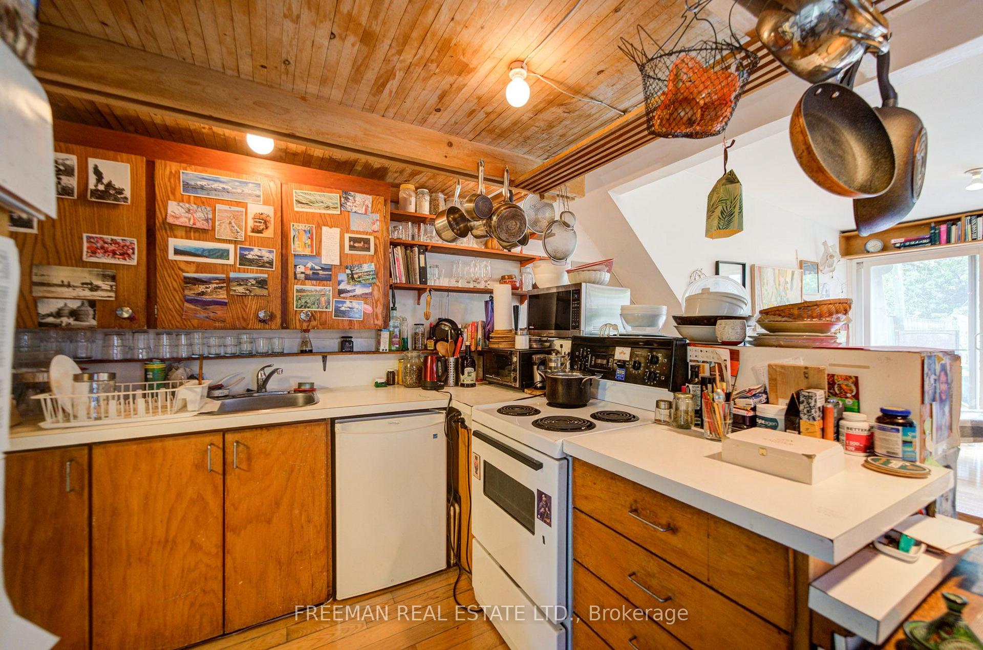 Photo 28 of 46 Brunswick Avenue, Toronto, University — HOMEH
