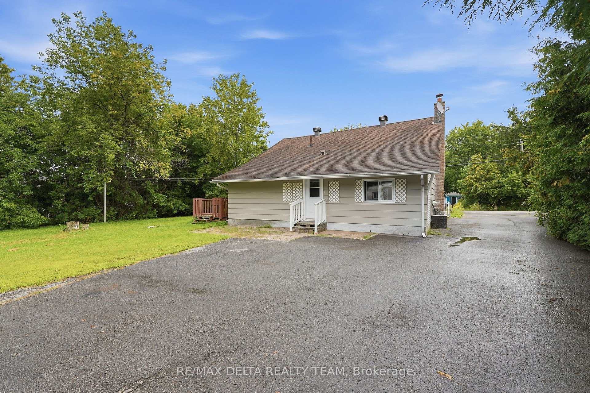Photo 1 of 2604 Mer Bleue Road, Ottawa, Mer Bleue/Bradley Estates/Anderson Park — HOMEH