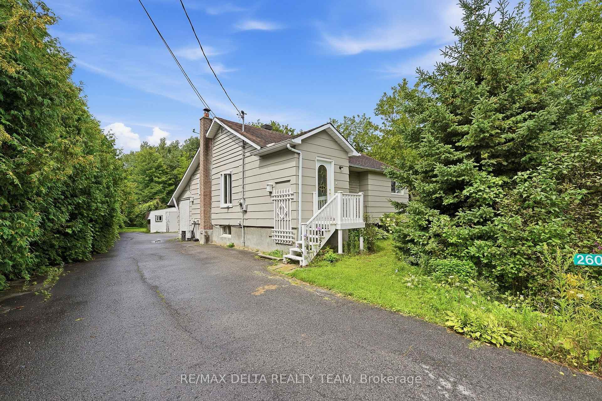 Photo 2 of 2604 Mer Bleue Road, Ottawa, Mer Bleue/Bradley Estates/Anderson Park — HOMEH