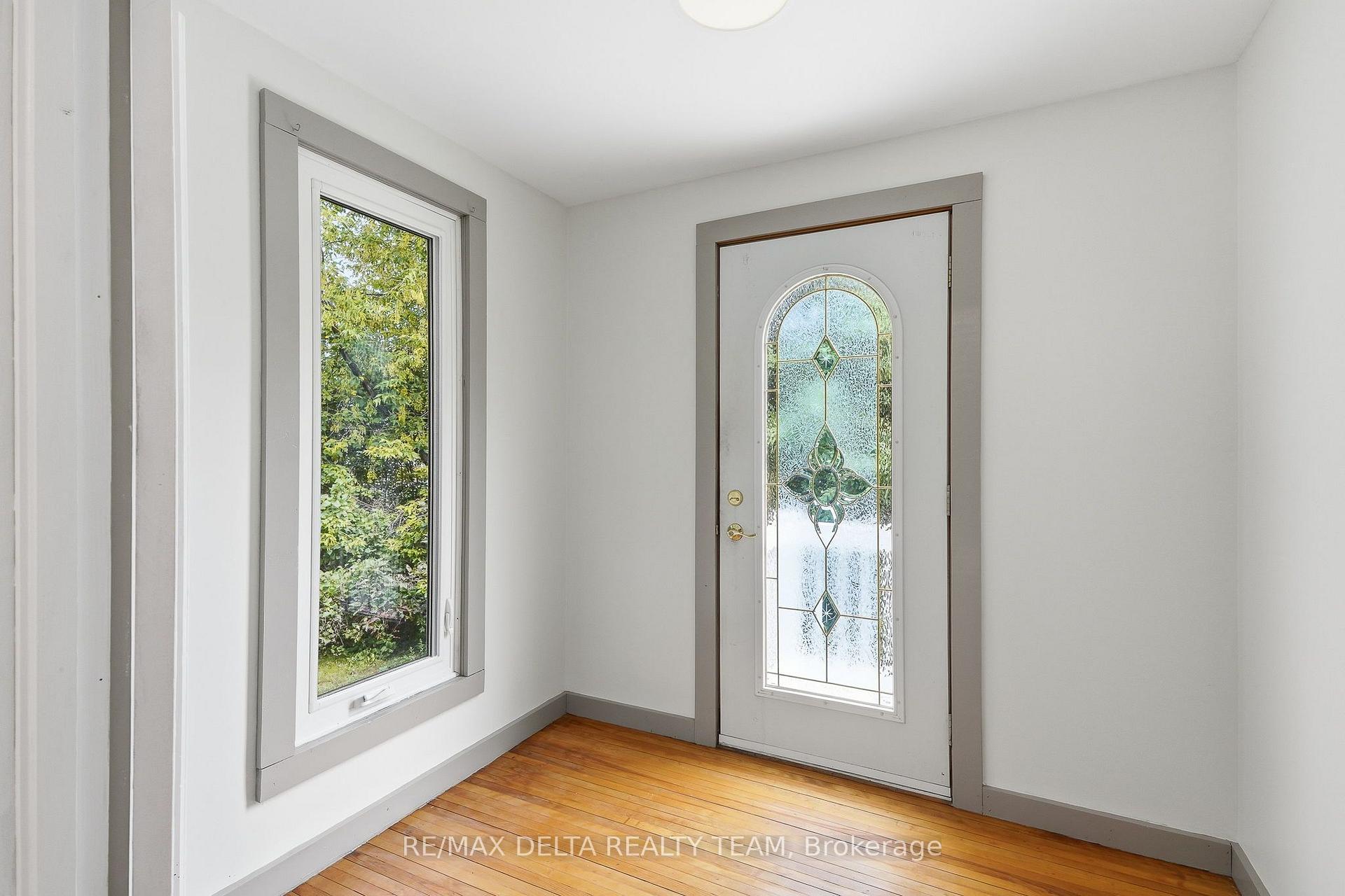 Photo 3 of 2604 Mer Bleue Road, Ottawa, Mer Bleue/Bradley Estates/Anderson Park — HOMEH