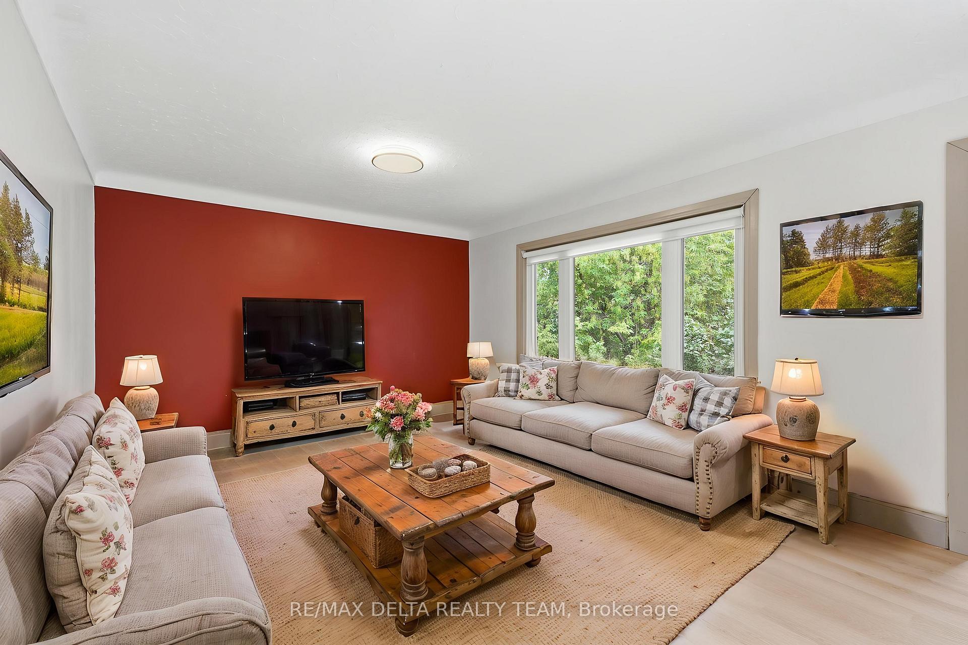 Photo 4 of 2604 Mer Bleue Road, Ottawa, Mer Bleue/Bradley Estates/Anderson Park — HOMEH