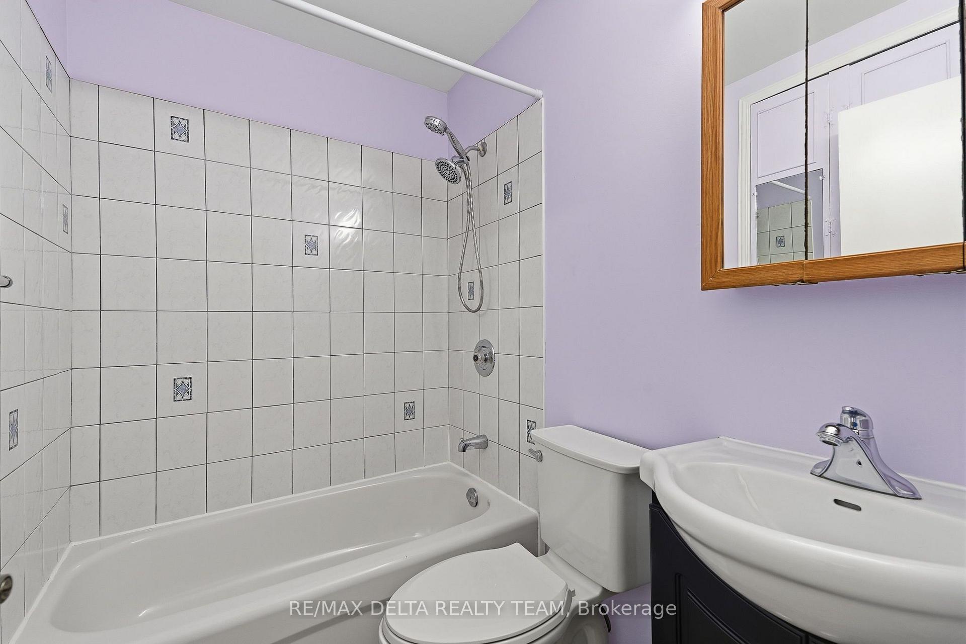 Photo 11 of 2604 Mer Bleue Road, Ottawa, Mer Bleue/Bradley Estates/Anderson Park — HOMEH