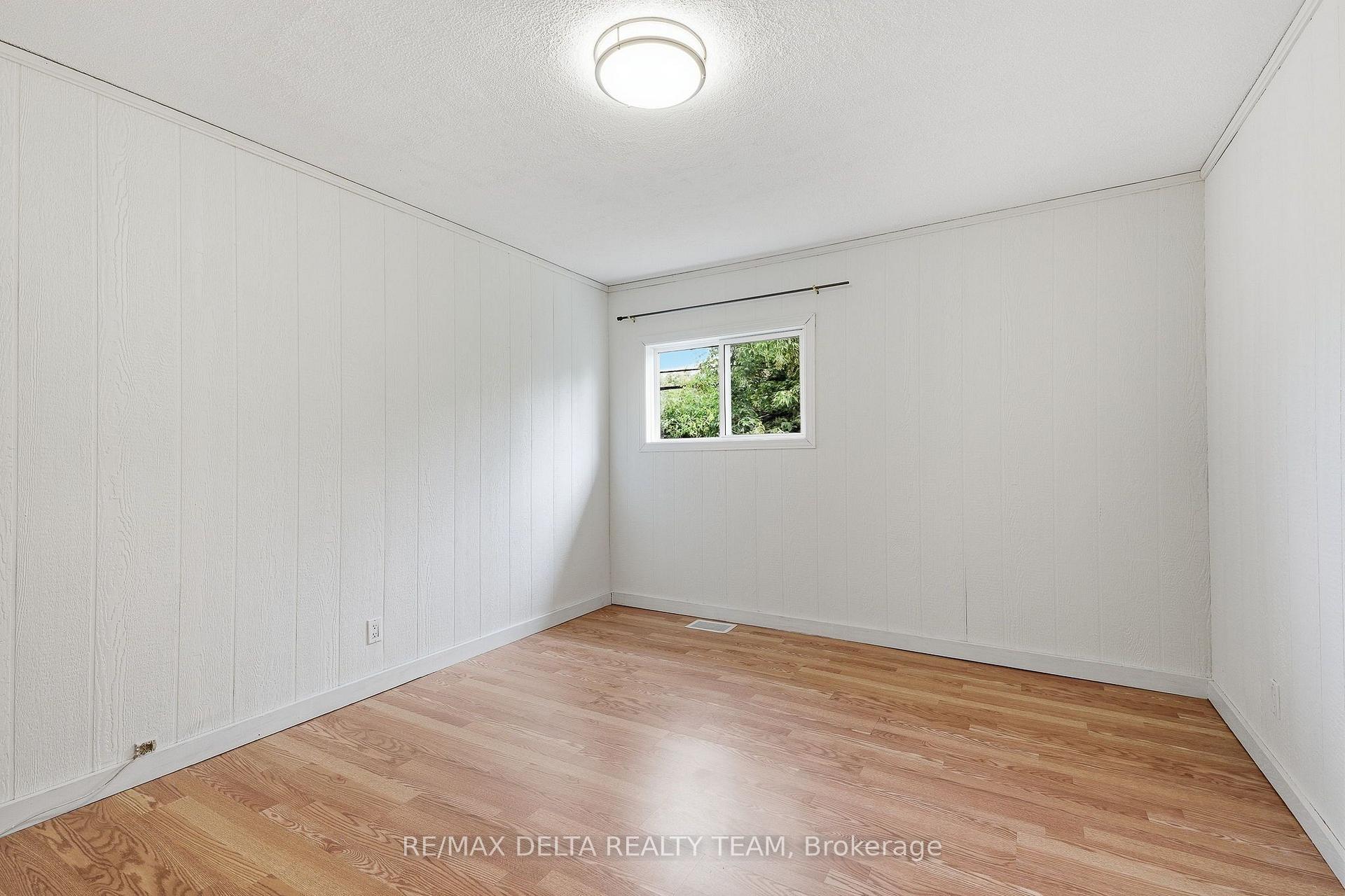 Photo 13 of 2604 Mer Bleue Road, Ottawa, Mer Bleue/Bradley Estates/Anderson Park — HOMEH