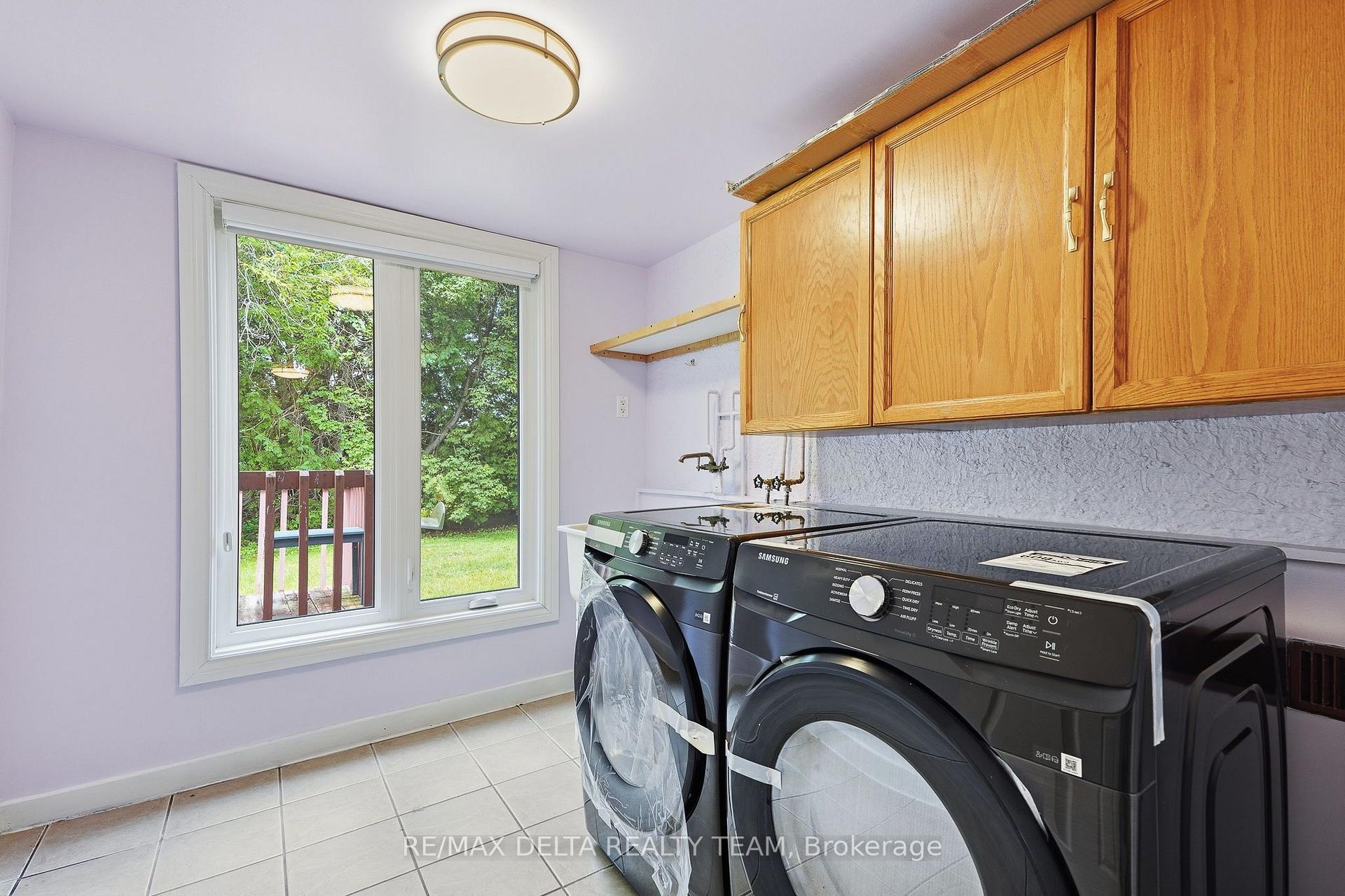 Photo 18 of 2604 Mer Bleue Road, Ottawa, Mer Bleue/Bradley Estates/Anderson Park — HOMEH