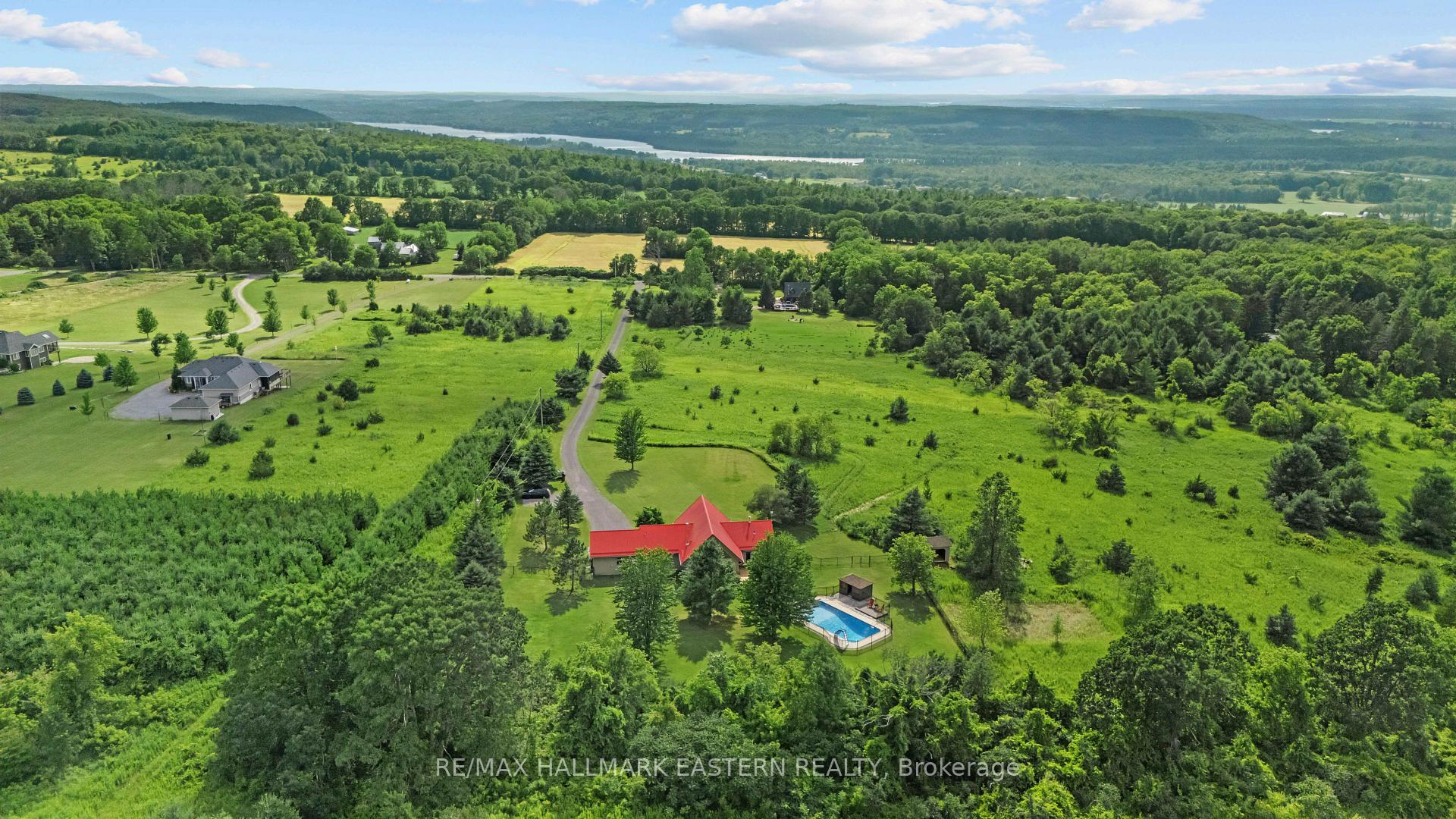 Photo 3 of 184 Golf Course Road, Quinte West, Sidney Ward — HOMEH