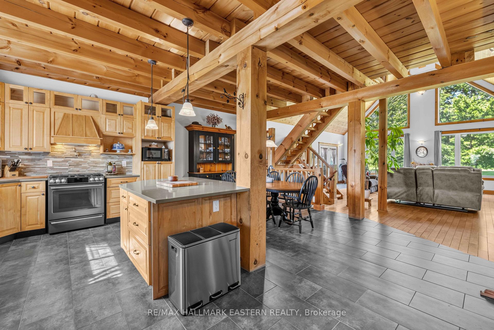 Photo 10 of 184 Golf Course Road, Quinte West, Sidney Ward — HOMEH
