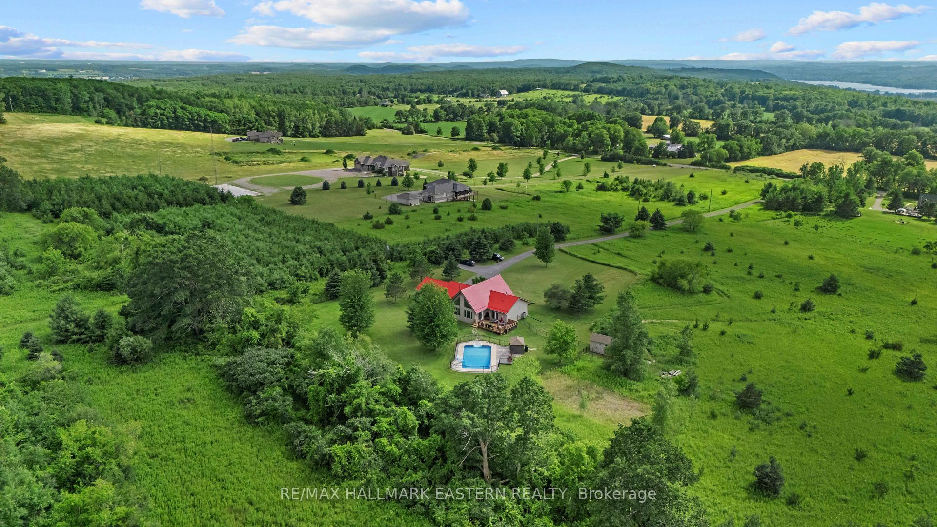 Photo 32 of 184 Golf Course Road, Quinte West, Sidney Ward — HOMEH