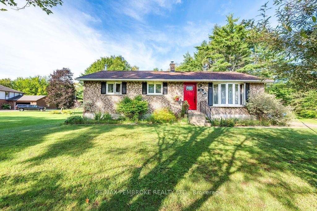 Photo 1 of 393 Biggs Road, Laurentian Valley, Laurentian Valley — HOMEH