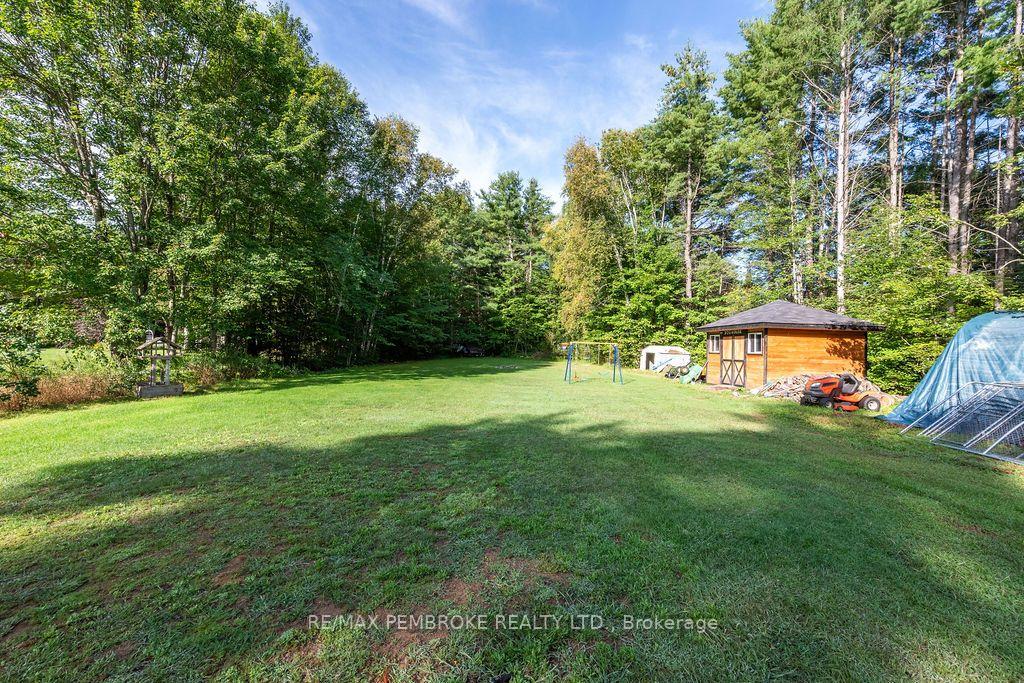 Photo 5 of 393 Biggs Road, Laurentian Valley, Laurentian Valley — HOMEH