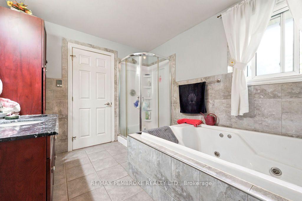 Photo 34 of 393 Biggs Road, Laurentian Valley, Laurentian Valley — HOMEH