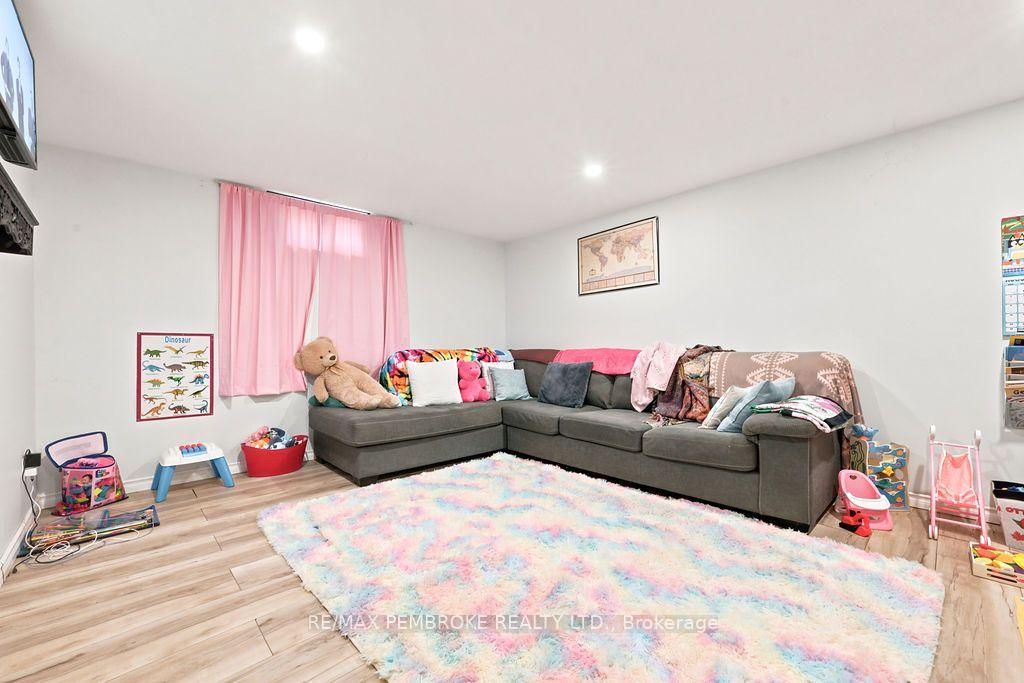 Photo 40 of 393 Biggs Road, Laurentian Valley, Laurentian Valley — HOMEH