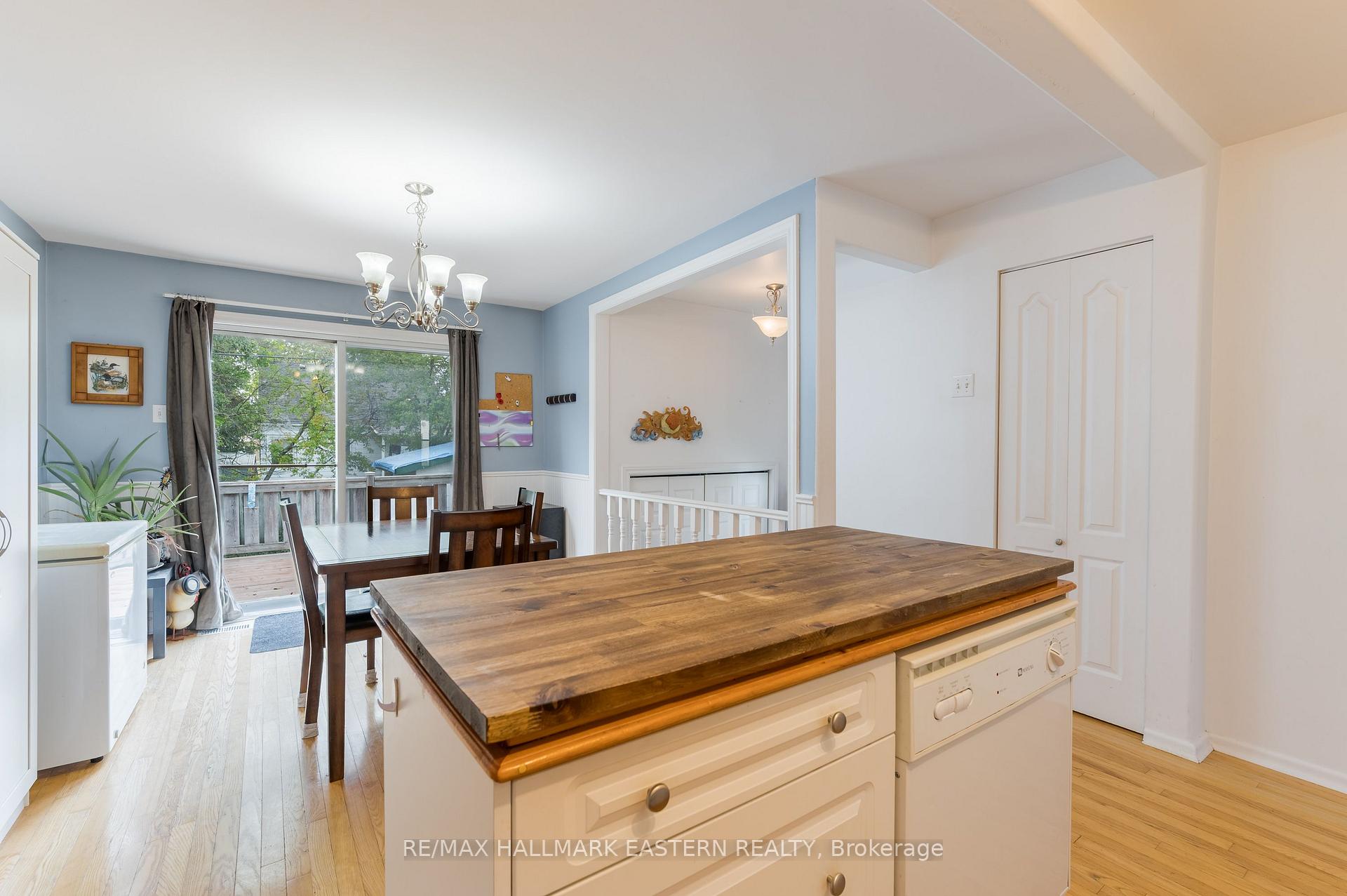 Photo 13 of 767 Duffus Street, Peterborough, Otonabee Ward 1 — HOMEH