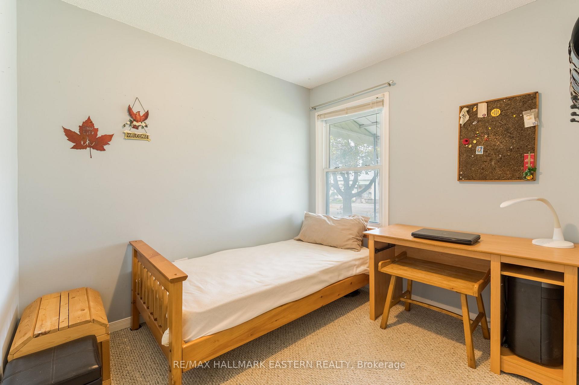 Photo 18 of 767 Duffus Street, Peterborough, Otonabee Ward 1 — HOMEH