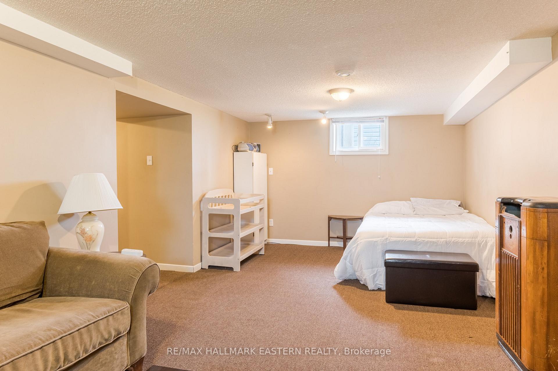 Photo 25 of 767 Duffus Street, Peterborough, Otonabee Ward 1 — HOMEH