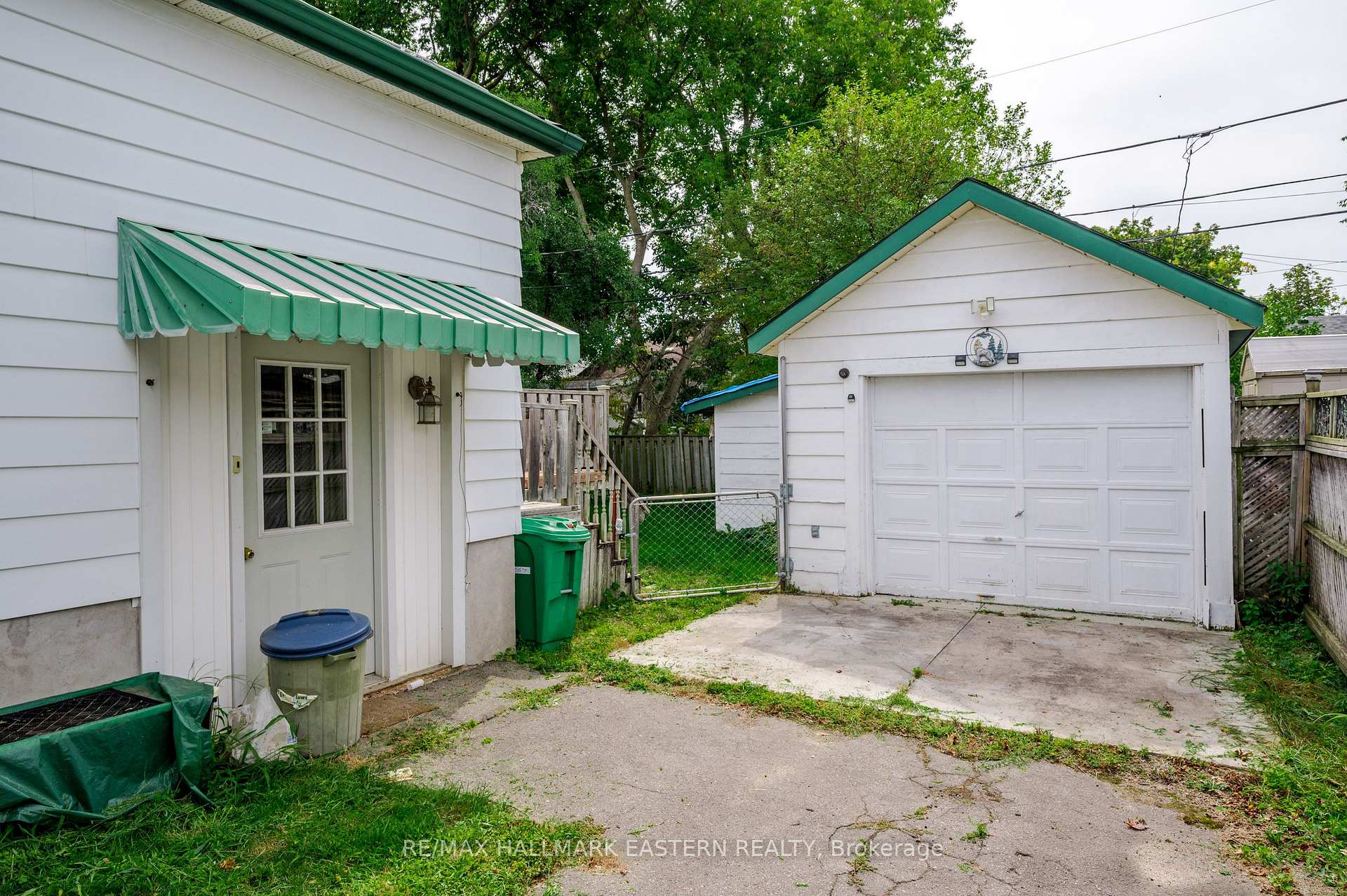 Photo 32 of 767 Duffus Street, Peterborough, Otonabee Ward 1 — HOMEH
