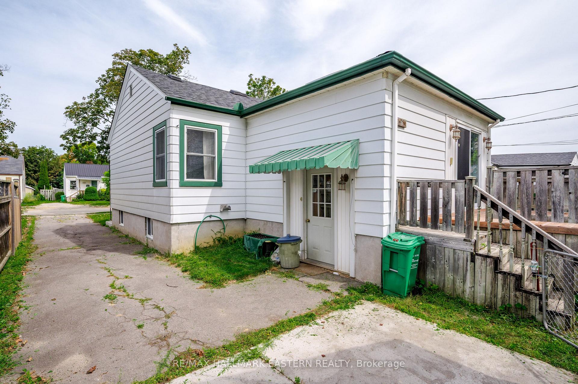 Photo 33 of 767 Duffus Street, Peterborough, Otonabee Ward 1 — HOMEH