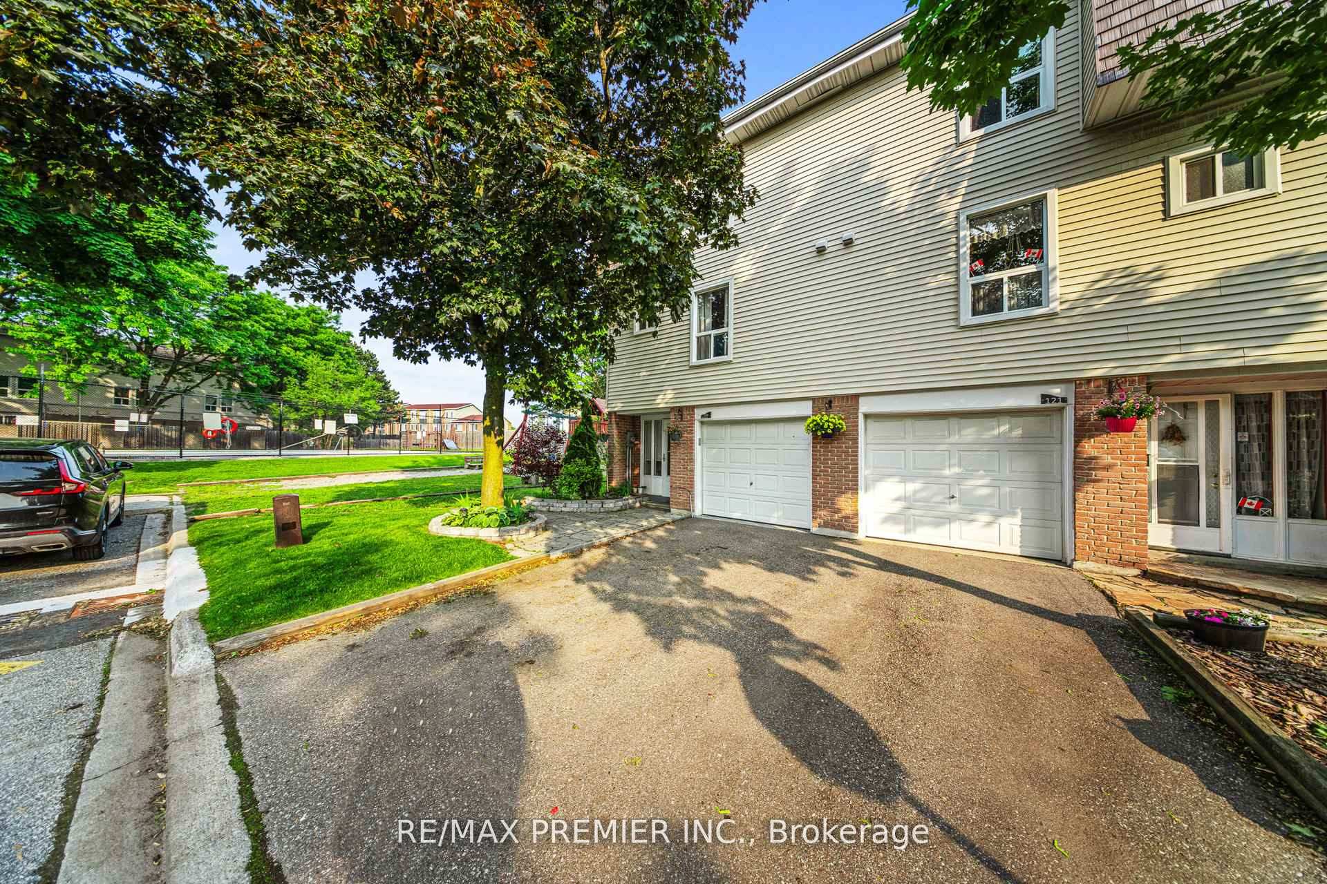 Photo 2 of 120 Ellerslie Road, Brampton, Southgate — HOMEH