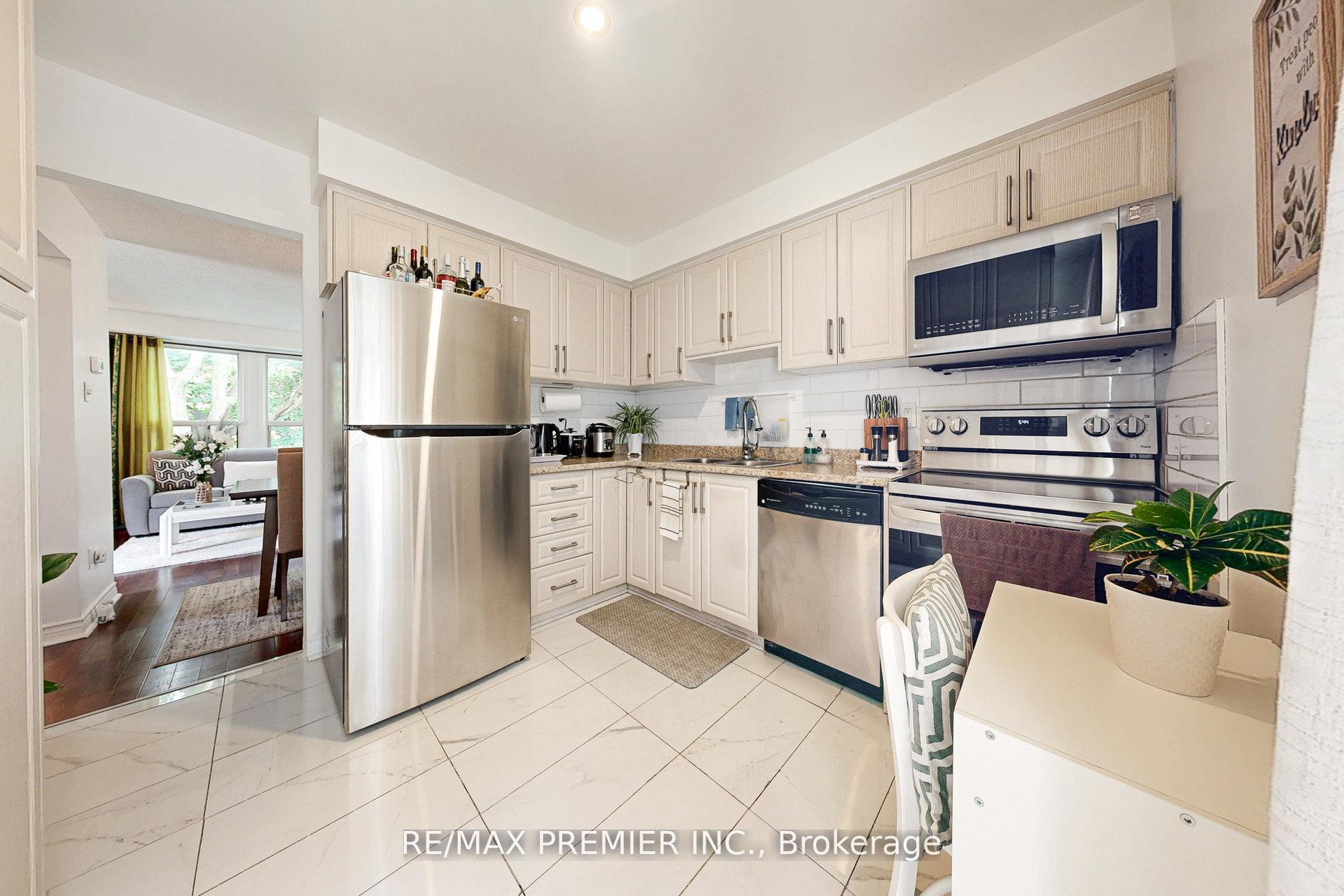 Photo 5 of 120 Ellerslie Road, Brampton, Southgate — HOMEH