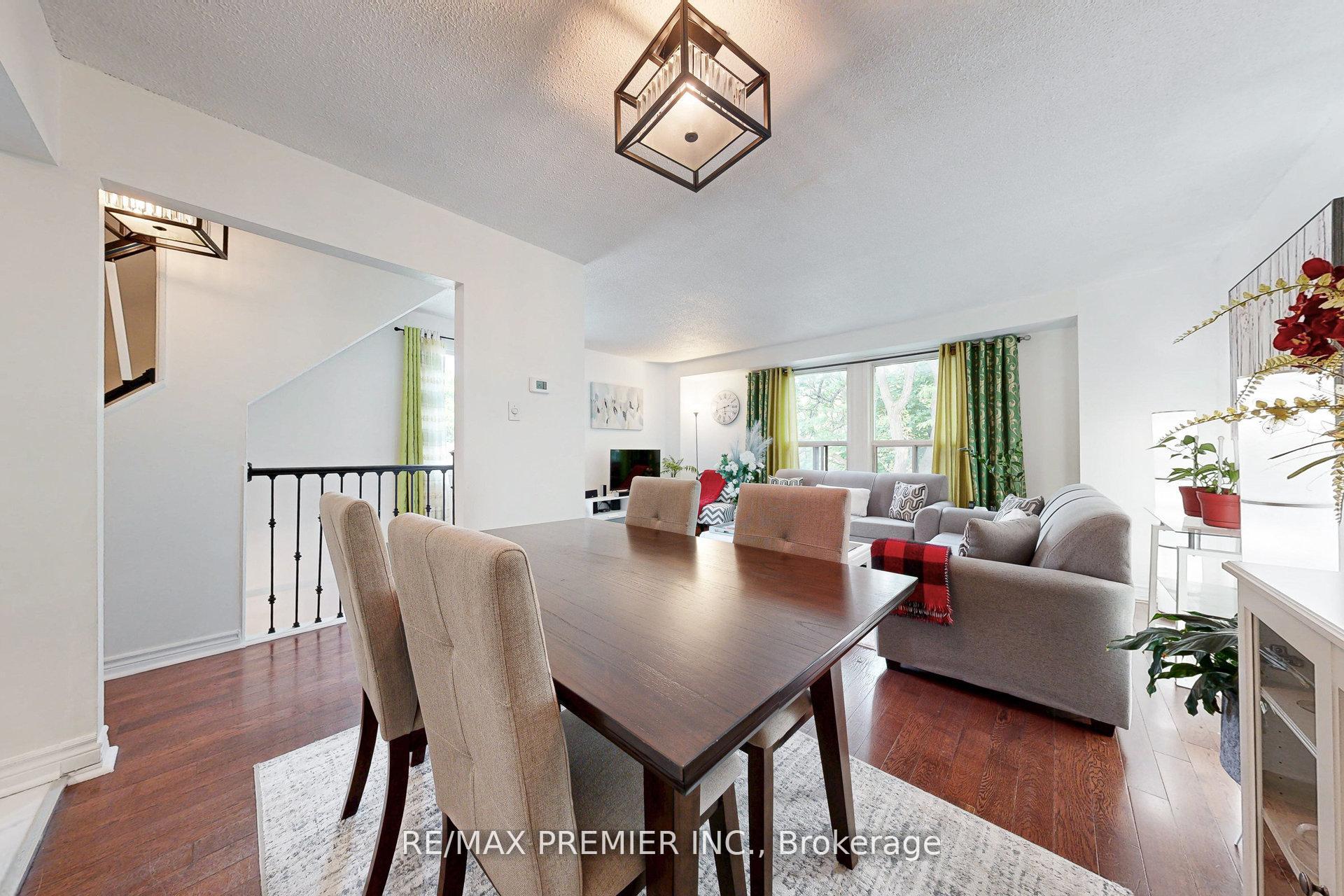 Photo 10 of 120 Ellerslie Road, Brampton, Southgate — HOMEH